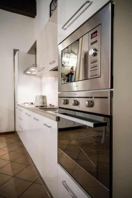 Piazza Erbe Luxury Apartment Verona Exterior photo