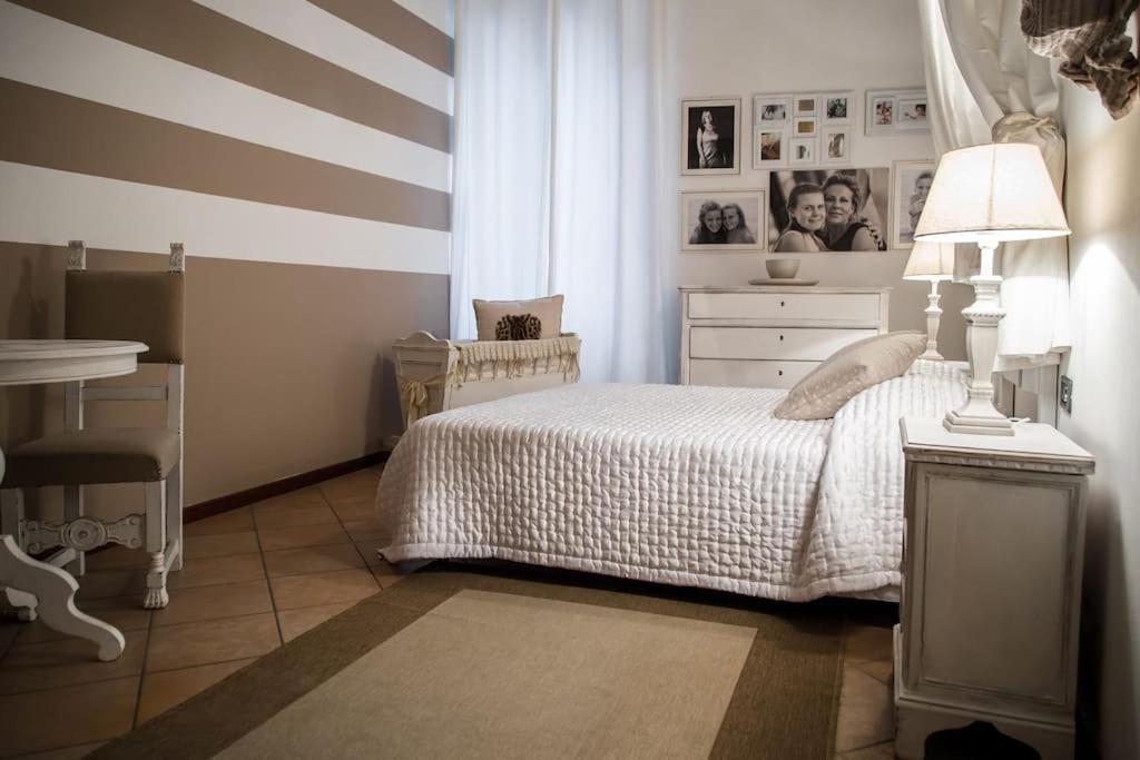 Piazza Erbe Luxury Apartment Verona Exterior photo